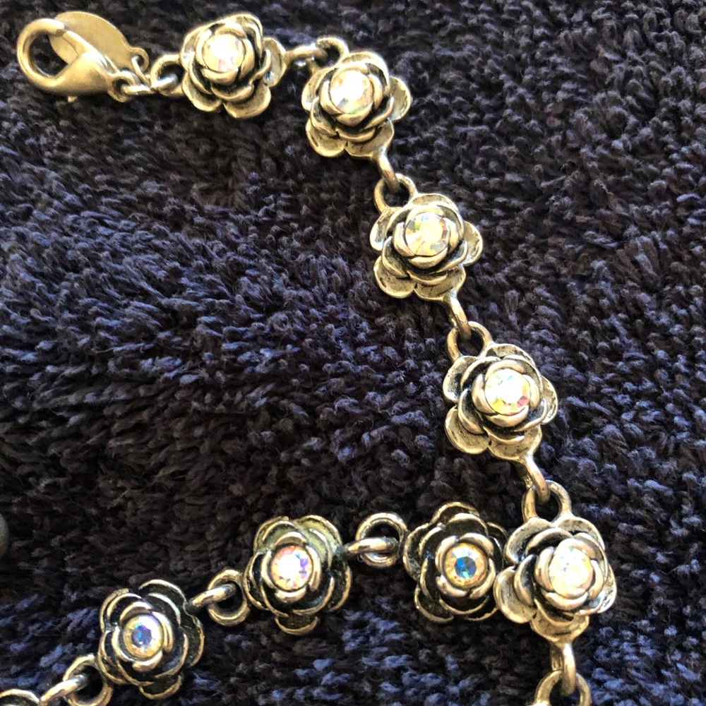 Super cute necklace & bracelet set. - Picture 2 of 8